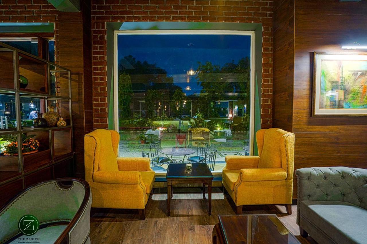 The Zenith - A Boutique Hotel By Hot Millions Mohali Exterior photo