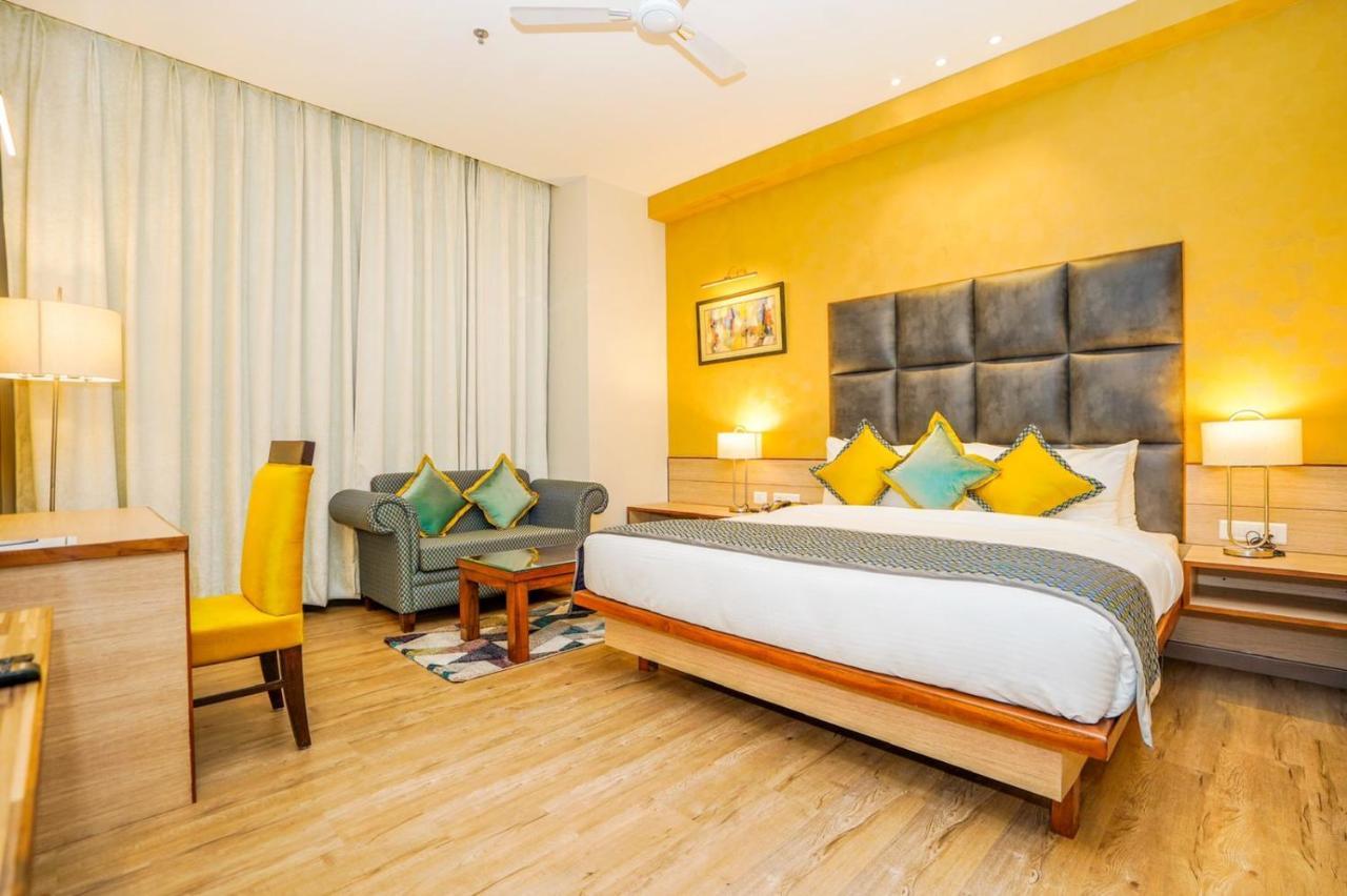 The Zenith - A Boutique Hotel By Hot Millions Mohali Exterior photo